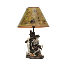 Charger l'image dans la galerie, Lampe de table Pirate Skeleton de 21 pouces avec abat-jour Treasure Map