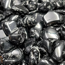 Charger l'image dans la galerie, Spinelle Noire