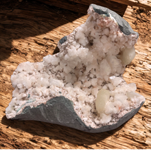 Charger l'image dans la galerie, STILBITE & HEULANDITE