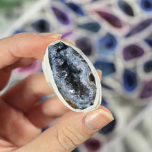 Charger l'image dans la galerie, Géode d'Agate Colorée