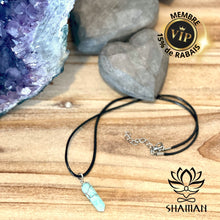 Charger l'image dans la galerie, Amazonite Double Pointe Sur Cordelette Pendentifs Shaman