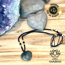 Charger l'image dans la galerie, Labradorite Coeur Sur Cordelette Ajustable Pendentifs Shaman