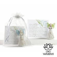 Charger l'image dans la galerie, Petite Figurine Dange (Anglais Seulement) Statuette