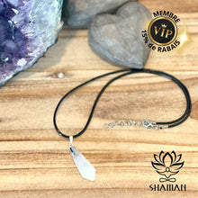 Charger l'image dans la galerie, Quartz En Pointe De Diamant Sur Cordelette Pendentifs Shaman