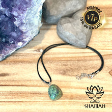 Charger l'image dans la galerie, Turquoise Forme Variée Sur Cordelette Pendentifs Shaman