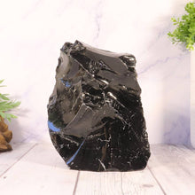 Charger l&#39;image dans la galerie, Décorateur en obsidienne noire naturelle
