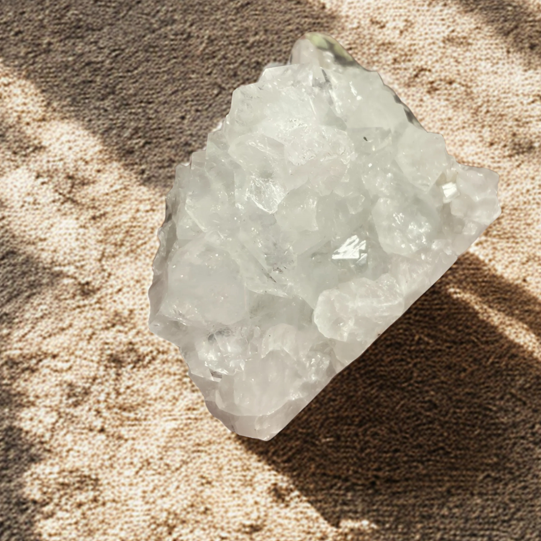 Apophyllite  (2)