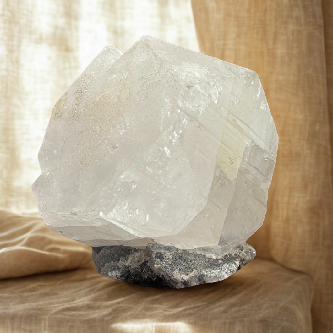 Apophyllite (cube) & Stilbite
