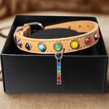 Charger l&#39;image dans la galerie, COLLIER CHAT/CHIEN CUIR VEG CHAT/CHIEN-7 CHAKRAS-PETIT 9.5″L
