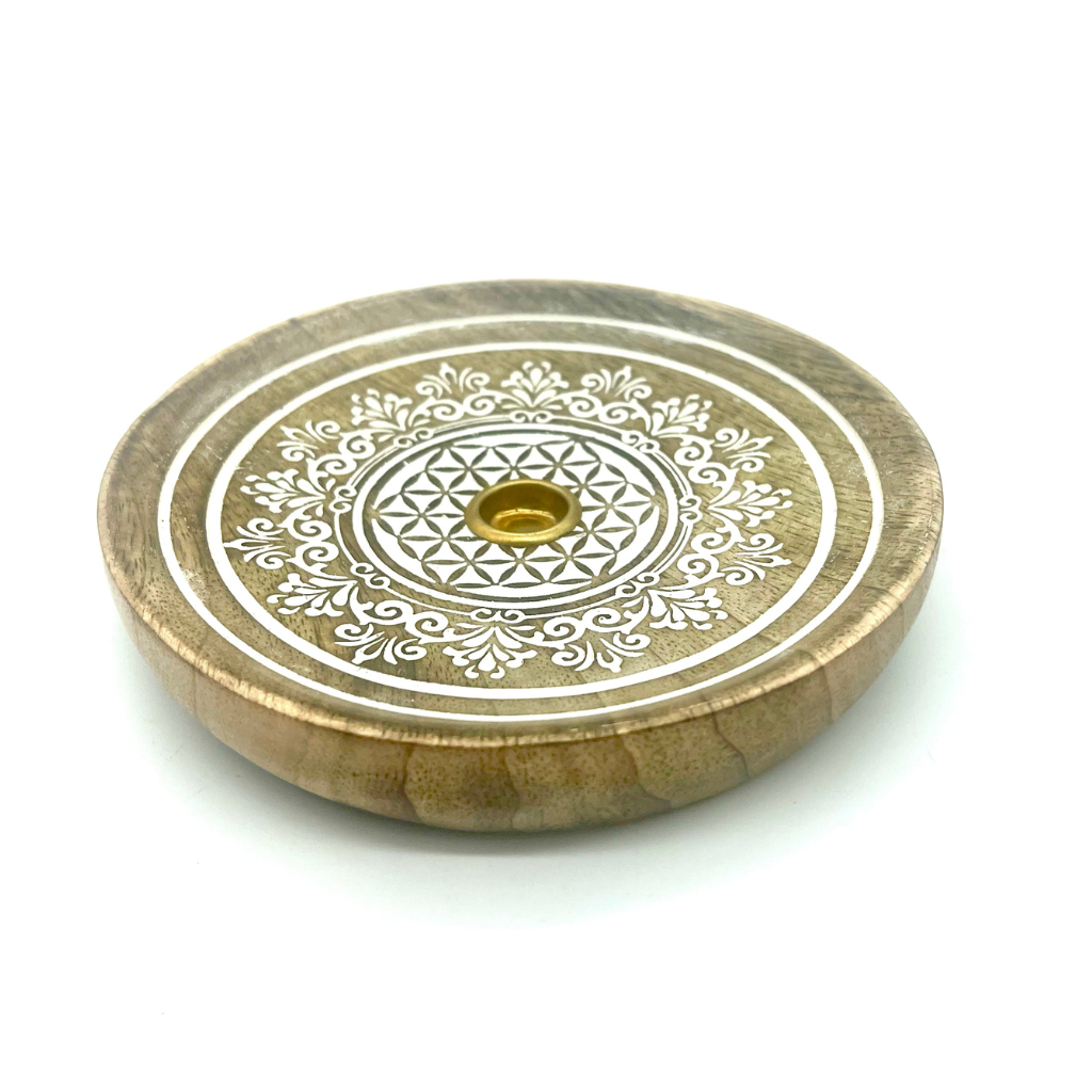 BRÛLE ENCENS– BOIS DE MANGUIER FLEURS GRAVÉES  5″DIA