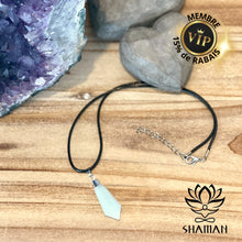 Charger l&#39;image dans la galerie, Amazonite En Pointe De Diamant Sur Cordelette Pendentifs Shaman
