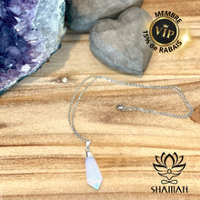 Charger l&#39;image dans la galerie, Opalite En Pointe De Diamant Sur Chaine Pendentifs Shaman
